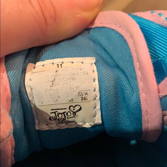 !2 for 1! Size 11 toddler Jojo Siwa running shoes - Picture 5 of 9